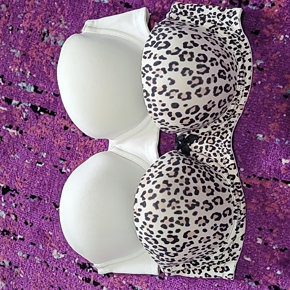 VS Strapless Bras